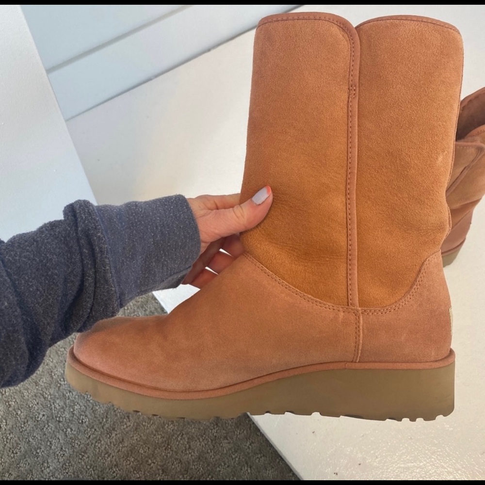 Ugg Short Boot - image 1